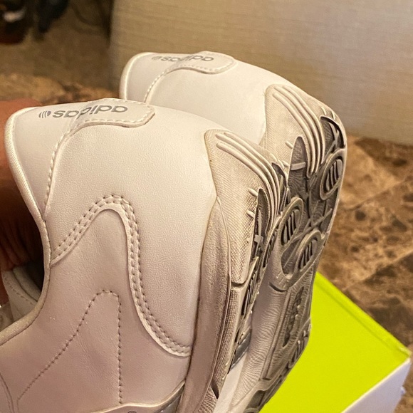 Adidas - White & Silver Ladies 3-Stripes - Picture 6 of 7